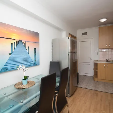 Apartment Beach Es Lido Apartman Zamardi